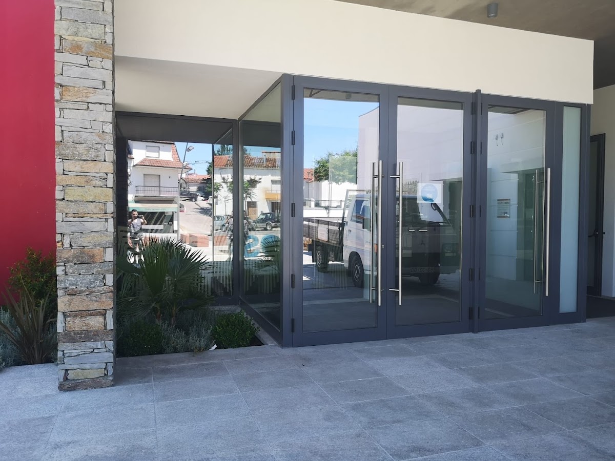 Ruivo Carrega E Barata Janelas Aluminios Janelas PVC - Castelo Branco foto 4