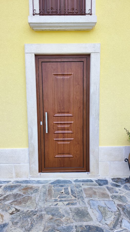 Caiximbra - Caixilharia de Alúmínios, Lda.