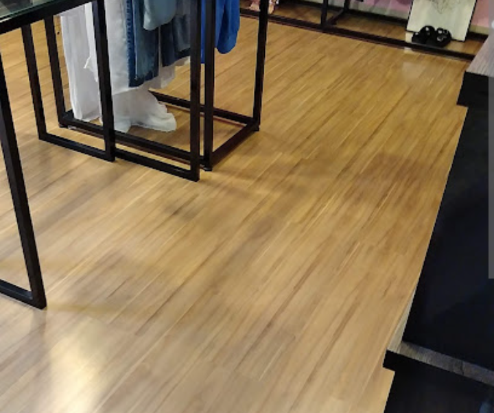 Pavimento flutuante Alvenaria, bloco tijolo, reboco, ladrilho, porcelanato Capoto, Pladur pinturas, remodelação