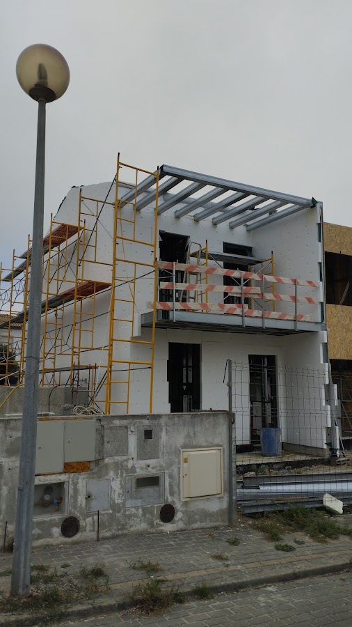 Pavimento flutuante Alvenaria, bloco tijolo, reboco, ladrilho, porcelanato Capoto, Pladur pinturas, remodelação foto 5